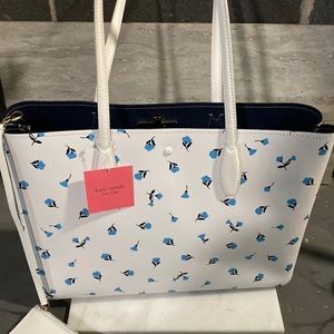 Kate Spade bag with matching wallet.